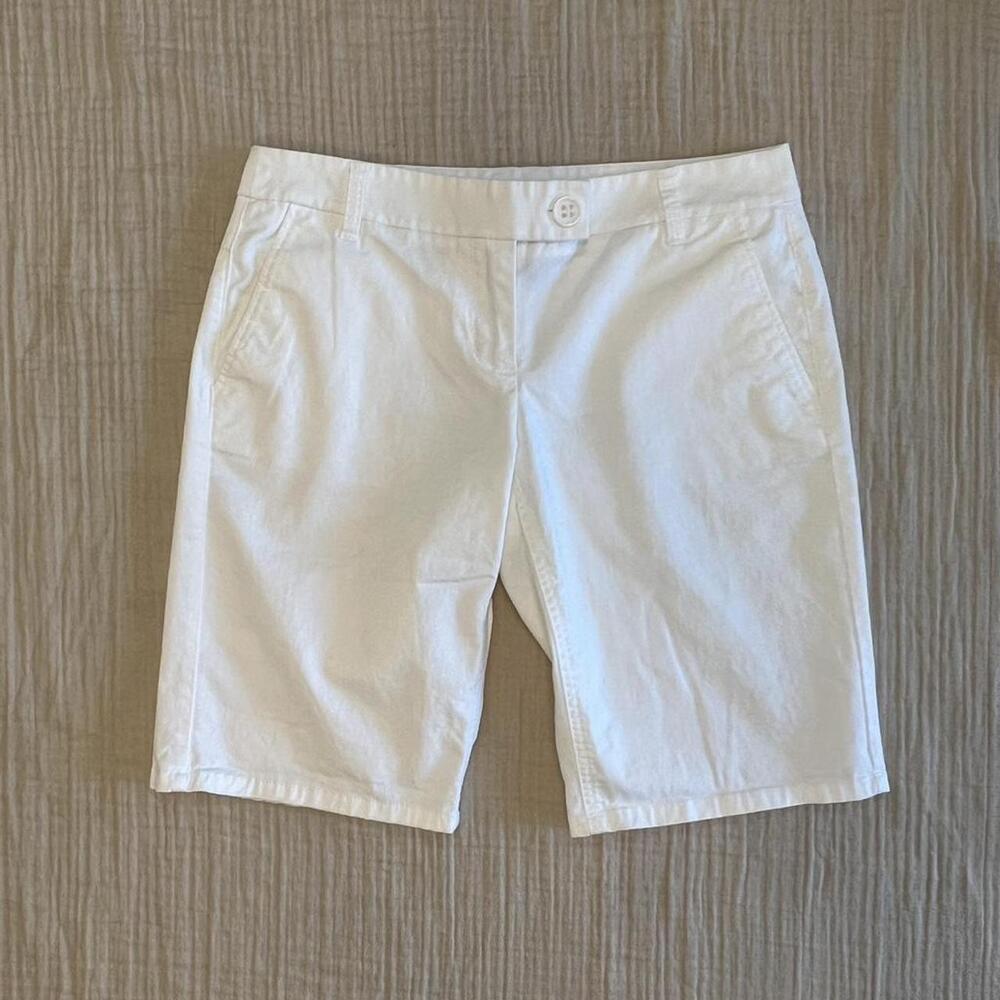 New York & Company white Bermuda shorts